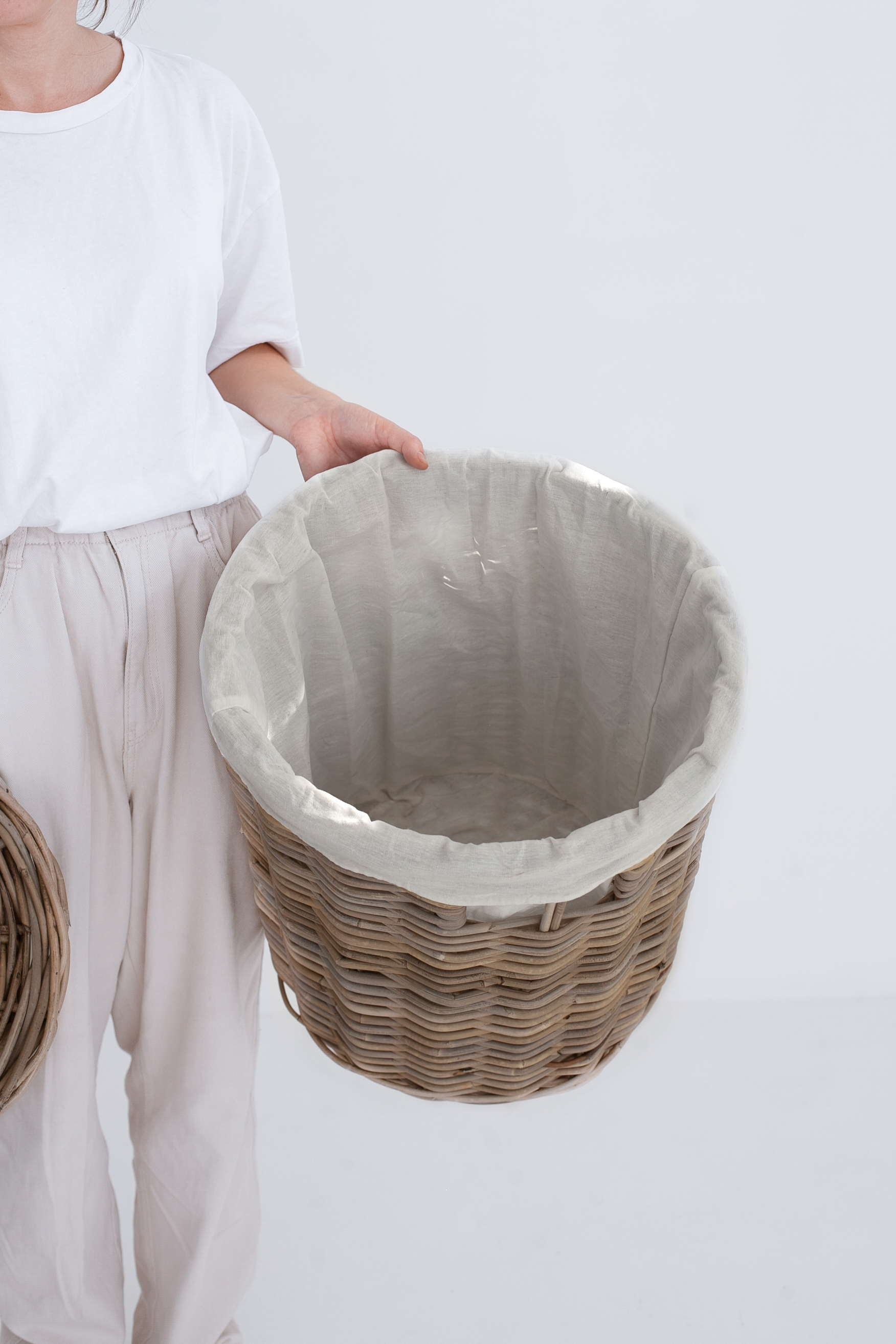 Корзина для белья №1 - Плетеные корзины из ротанга, Корзины из ротанг, цвет серый, натуральный фото 1 2132LXG S/2