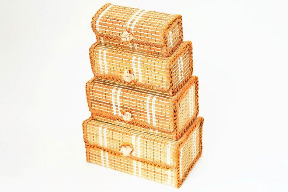 Плетеная шкатулка
